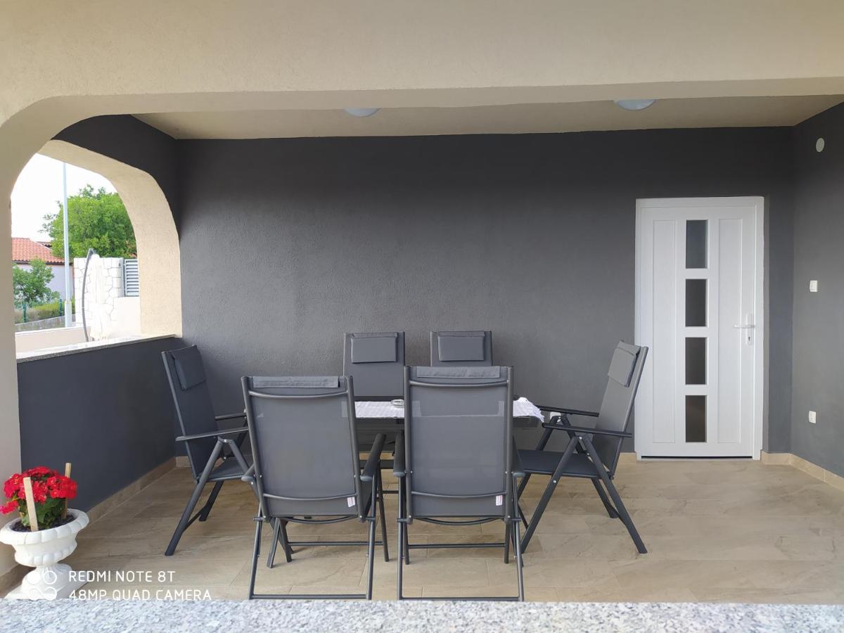 Apartmani Suzana تْسْغيكفانِتْسا المظهر الخارجي الصورة