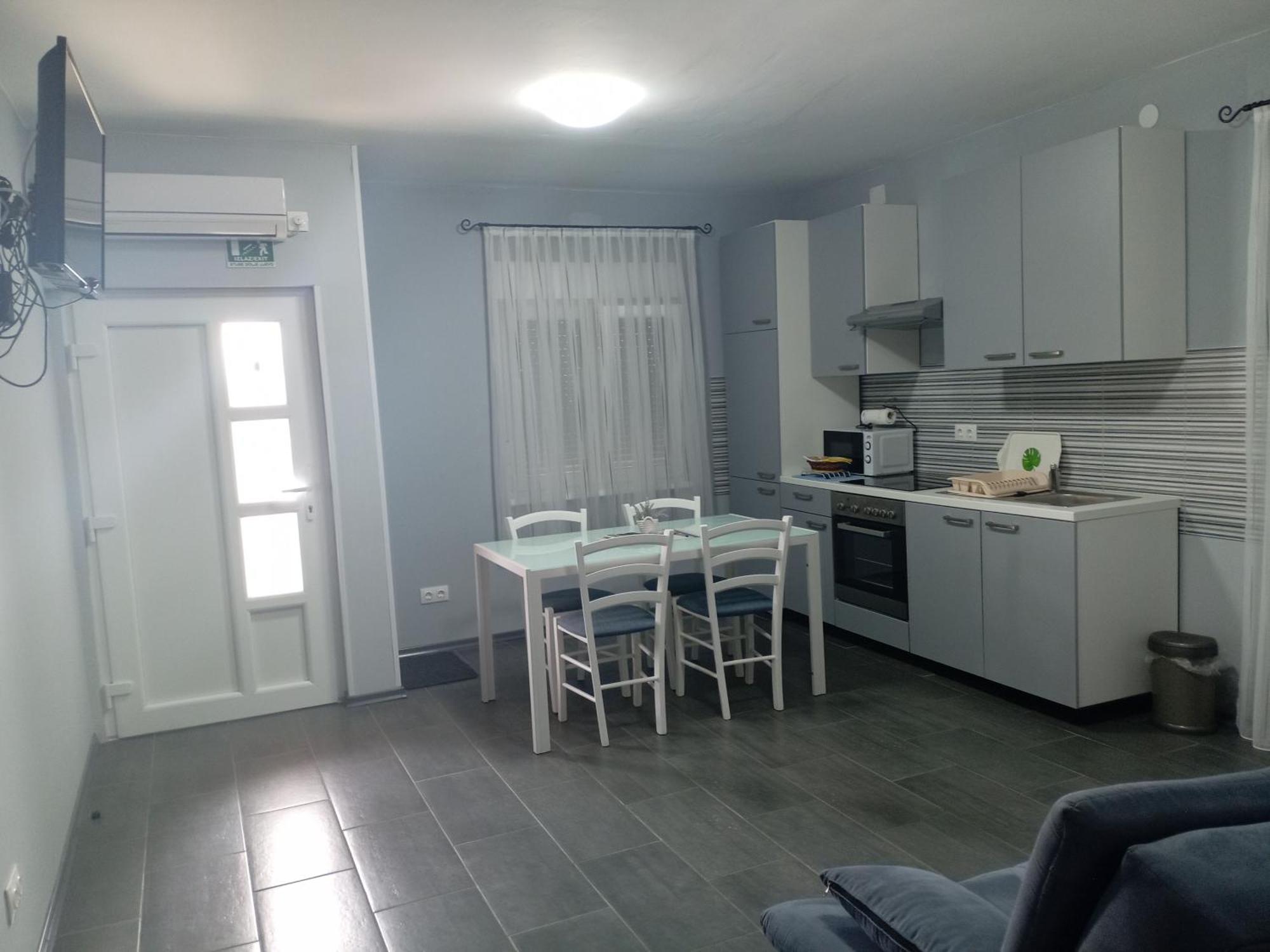 Apartmani Suzana تْسْغيكفانِتْسا المظهر الخارجي الصورة