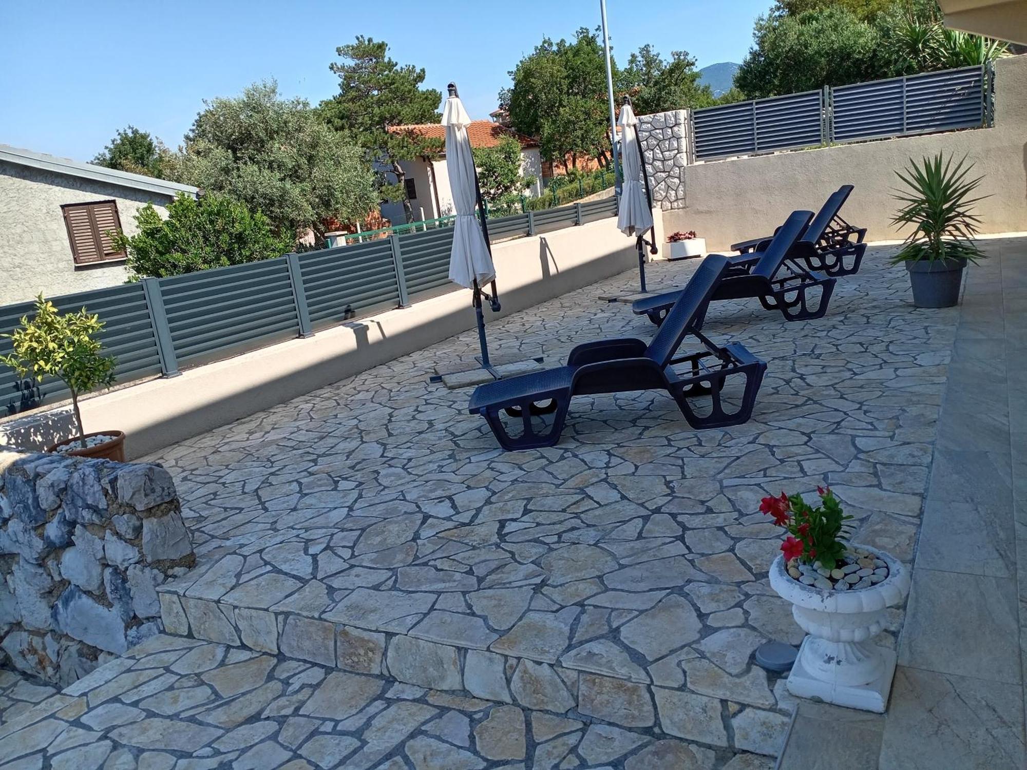 Apartmani Suzana تْسْغيكفانِتْسا المظهر الخارجي الصورة