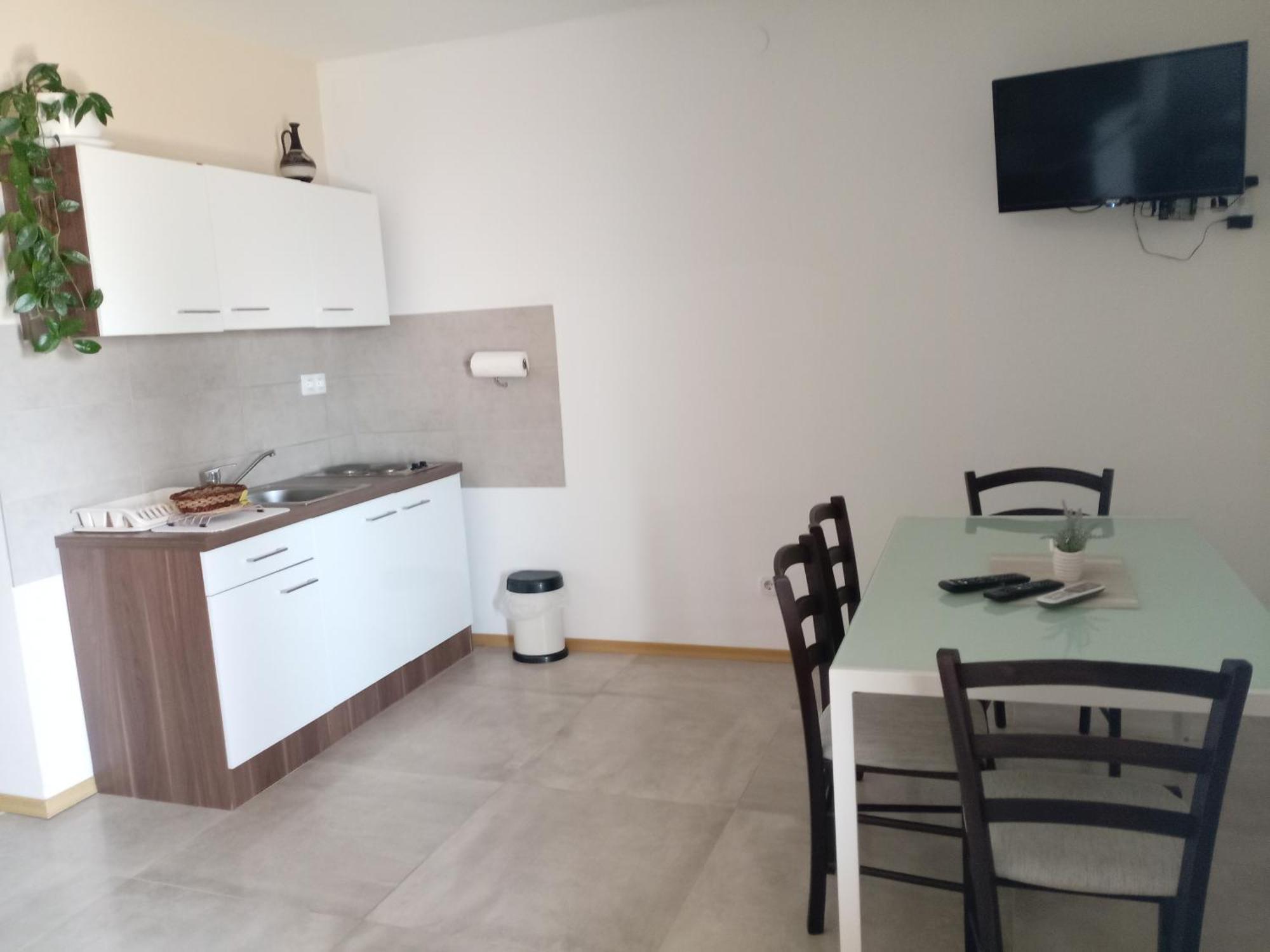 Apartmani Suzana تْسْغيكفانِتْسا المظهر الخارجي الصورة